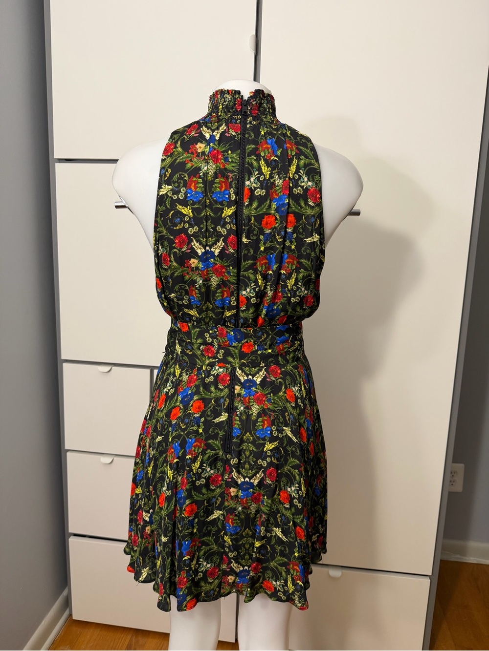 Alice + Olivia Black Floral High-Neck Midi Dress with Belt - Picture 3 of 7